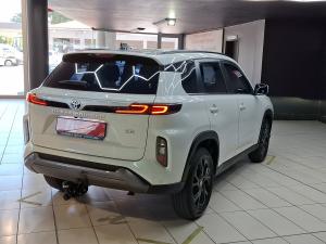 Toyota Urban Cruiser 1.5 XR manual - Image 2
