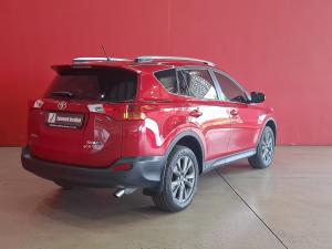 Toyota RAV4 2.2D-4D AWD VX - Image 2