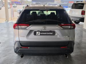 Toyota RAV4 2.0 GX auto - Image 5
