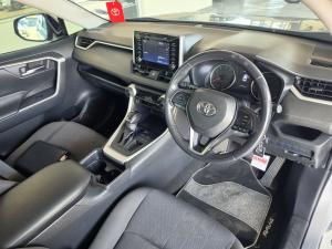 Toyota RAV4 2.0 GX auto - Image 7