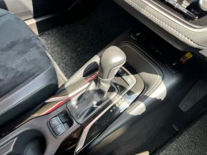 Toyota Corolla hatch 1.8 HEV XR - Image 13