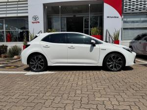 Toyota Corolla hatch 1.8 HEV XR - Image 3