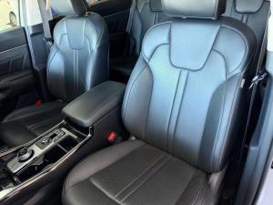 Kia Sorento 2.2D EX+ AWD automatic - Image 12