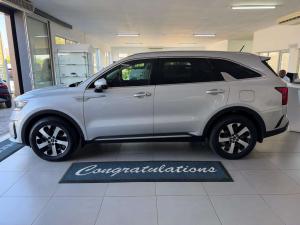 Kia Sorento 2.2D EX+ AWD automatic - Image 3