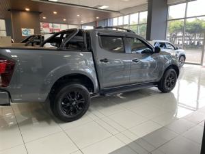 Nissan Navara 2.5DDTi double cab Stealth - Image 3
