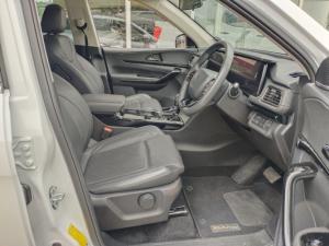 Mahindra XUV700 2.0T AX7L - Image 5