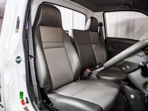 Hyundai H-100 Bakkie 2.6D deck (aircon) - Image 9