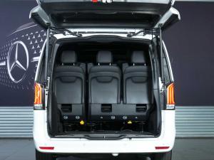 Mercedes-Benz V-Class V300d Exclusive - Image 4