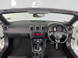 Audi TT 2.0T FSI Roadster Stronic - Image 18
