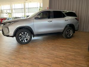 Toyota Fortuner 2.8GD-6 48V VX - Image 5