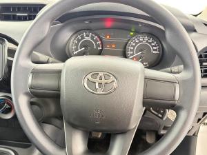 Toyota Hilux 2.0 single cab S (aircon) - Image 16