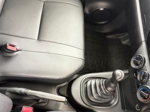 Toyota Hilux 2.0 single cab S (aircon) - Image 19