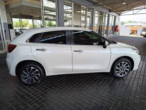 Suzuki Baleno 1.5 GLX auto - Image 8