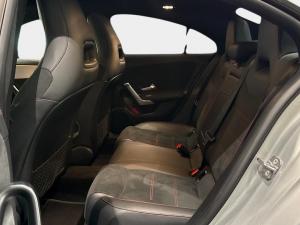 Mercedes-Benz CLA CLA200 Progressive - Image 13