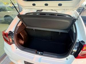 Suzuki Baleno 1.5 GL auto - Image 8