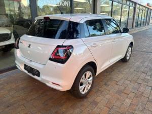 Suzuki Swift 1.2 GL+ auto - Image 3