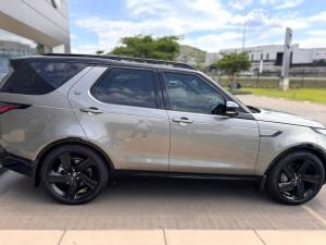 Land Rover Discovery D300 R-Dynamic HSE - Image 15