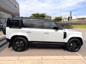 Land Rover Defender 110 D350 X-Dynamic HSE - Image 11
