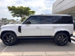 Land Rover Defender 110 D350 X-Dynamic HSE - Image 5