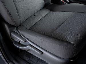 Toyota Hilux 2.8GD-6 double cab SRX 4x4 - Image 26