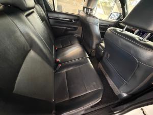 Toyota Hilux 2.8GD-6 double cab 4x4 Legend 50 auto - Image 13
