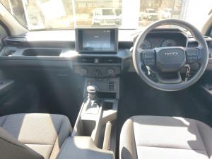 Toyota Hilux 2.8GD-6 double cab SRX 4x4 - Image 6