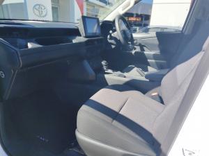 Toyota Hilux 2.8GD-6 double cab SRX 4x4 - Image 7