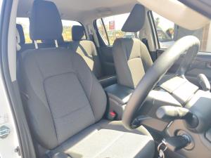 Toyota Hilux 2.8GD-6 double cab SRX 4x4 - Image 17