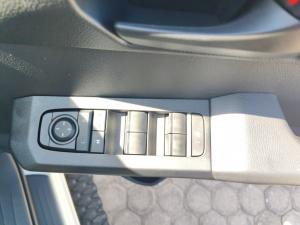 Toyota Hilux 2.8GD-6 double cab SRX 4x4 - Image 24