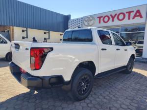 Toyota Hilux 2.8GD-6 double cab SRX 4x4 - Image 2
