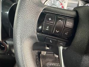 Toyota Hilux 2.4GD-6 Xtra cab Raider manual - Image 9