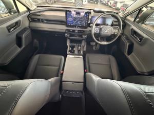Toyota RAV4 2.5 HEV VX E-Four - Image 6