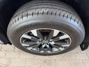 Toyota RAV4 2.5 HEV VX E-Four - Image 17