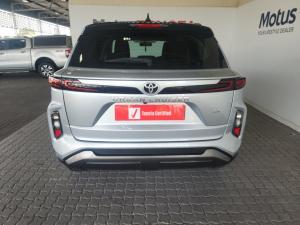 Toyota Urban Cruiser 1.5 XR manual - Image 5