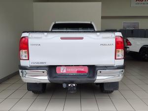 Toyota Hilux 2.4GD-6 single cab Raider manual - Image 5