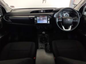 Toyota Hilux 2.4GD-6 single cab Raider manual - Image 6