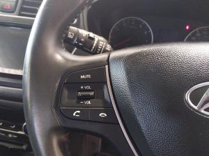 Hyundai i20 1.4 Fluid auto - Image 9