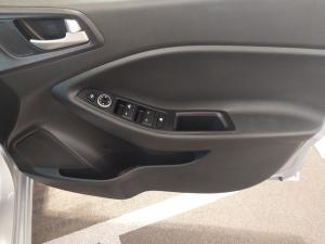 Hyundai i20 1.4 Fluid auto - Image 22