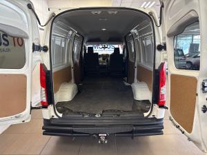 Toyota Quantum 2.8 SLWB panel van - Image 14