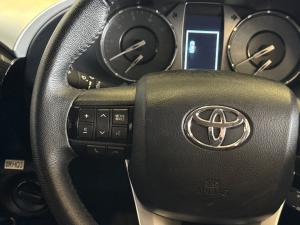 Toyota Hilux 2.8GD-6 double cab 4x4 Raider auto - Image 9