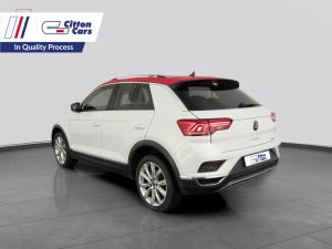 Volkswagen T-ROC 2.0 TSI Design 4MOT DSG - Image 3