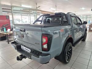 Nissan Navara 2.5DDTI PRO-4X 4X4 automatic D/C - Image 8