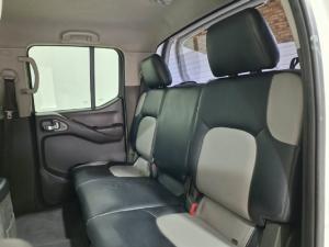 Nissan Navara 2.5dCi - Image 9