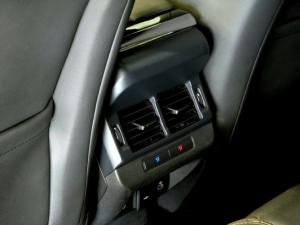 Land Rover Range Rover Evoque D200 R-Dynamic SE - Image 19
