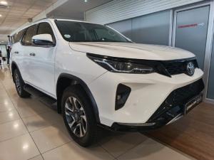 Toyota Fortuner 2.4GD-6 4x4 - Image 1