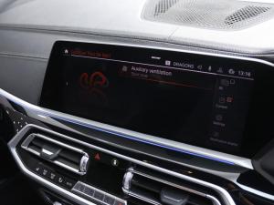 BMW X5 M50i - Image 15
