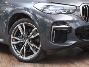 BMW X5 M50i - Image 4