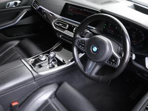 BMW X5 M50i - Image 9