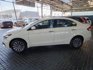Suzuki Ciaz 1.5 GLX manual - Image 4