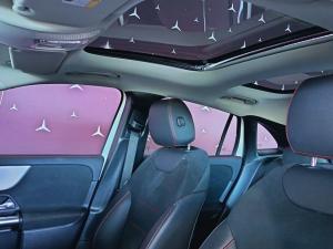 Mercedes-Benz GLA GLA200d Progressive - Image 13